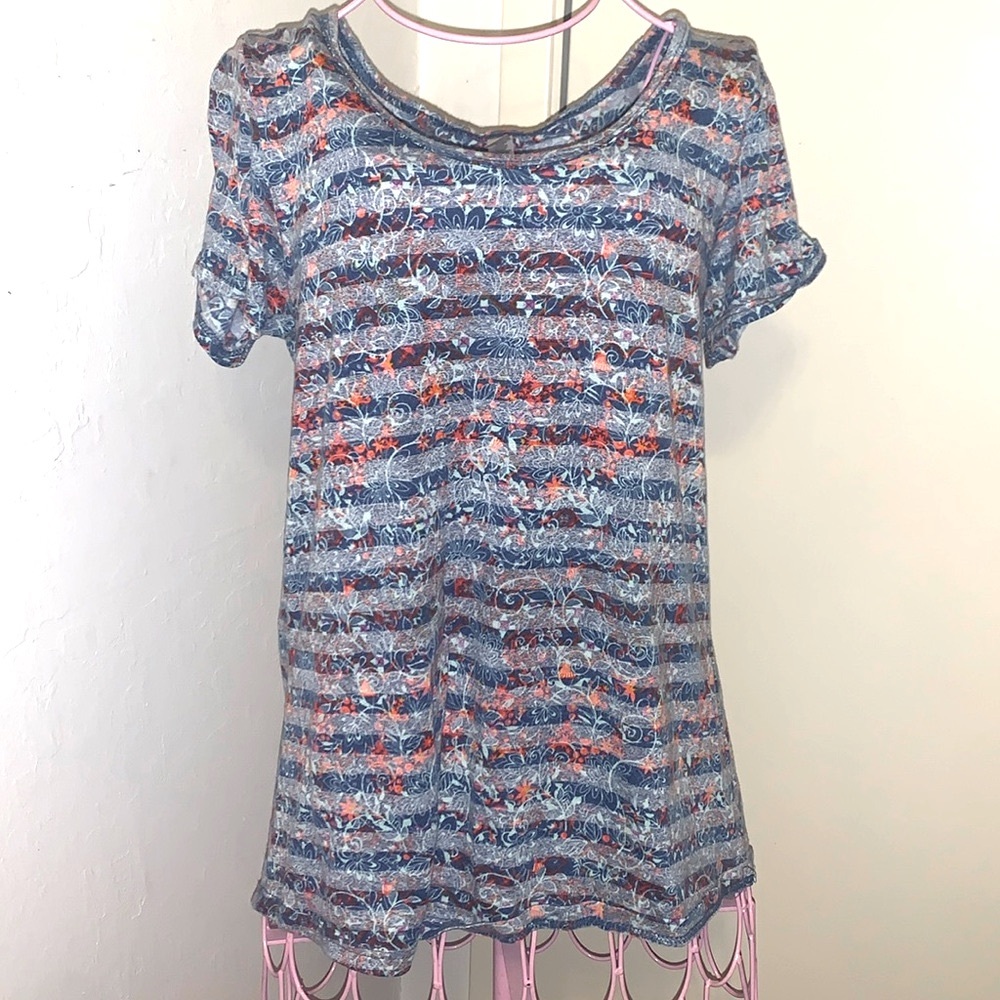 Lula Roe Irma Multicolor floral leaves Shirt- XXS